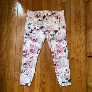 Athleta Elation Patterned Pocket 7/8 Legging Size XL